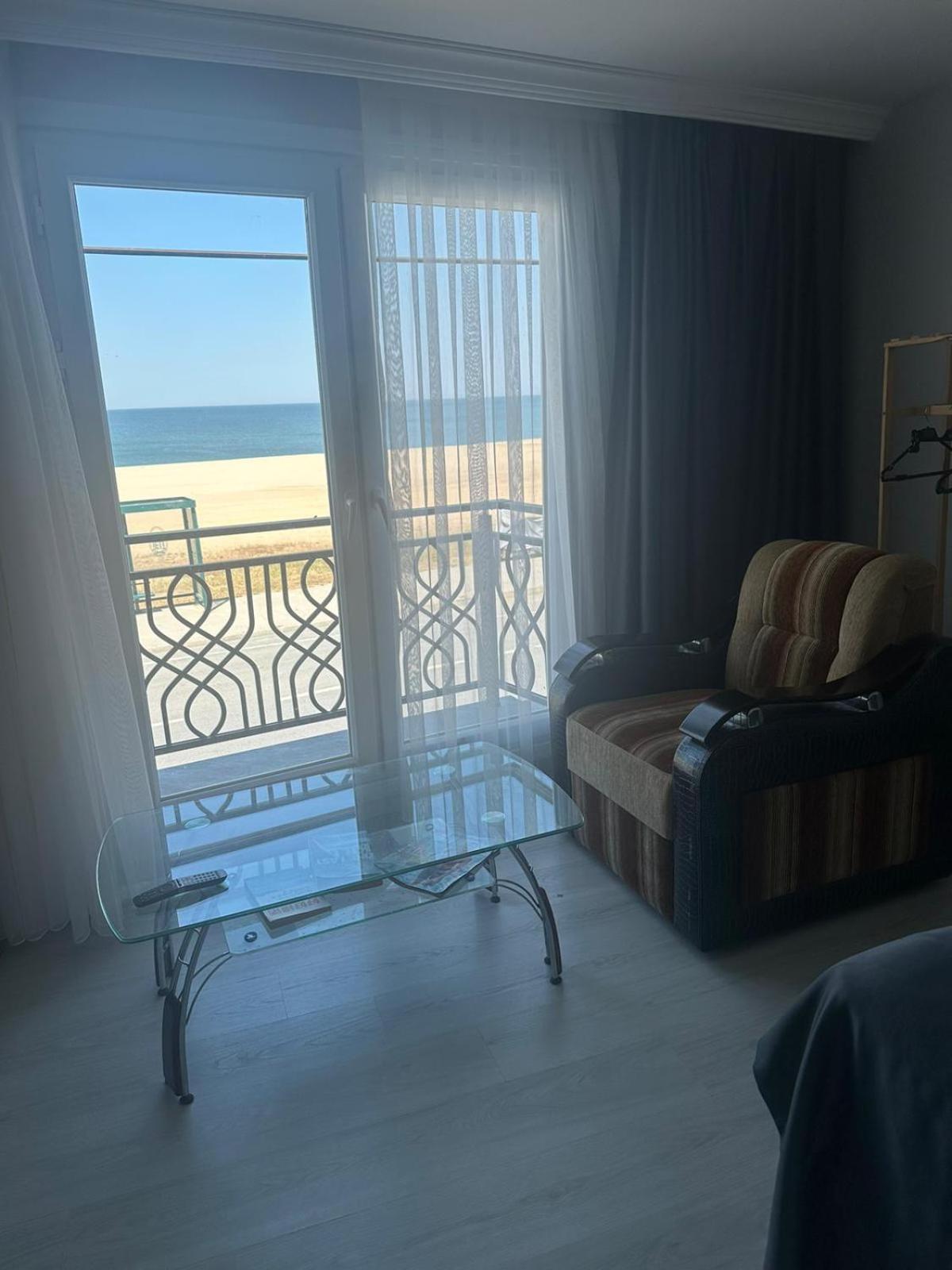 Holiday Beach Hotel Arnavutkoy Екстер'єр фото