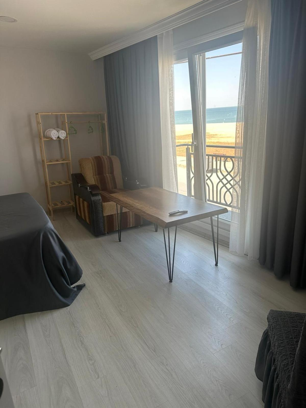 Holiday Beach Hotel Arnavutkoy Екстер'єр фото